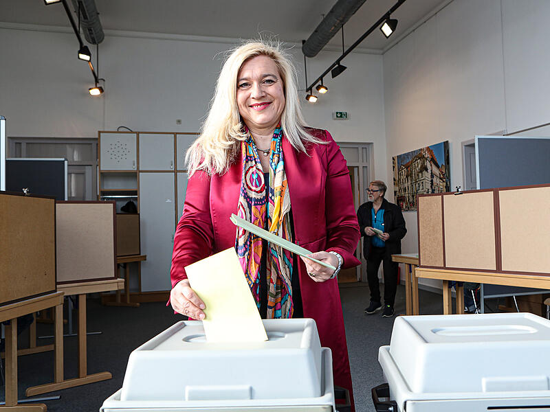 Stadtarchiv Huml Stadtarchiv Huml