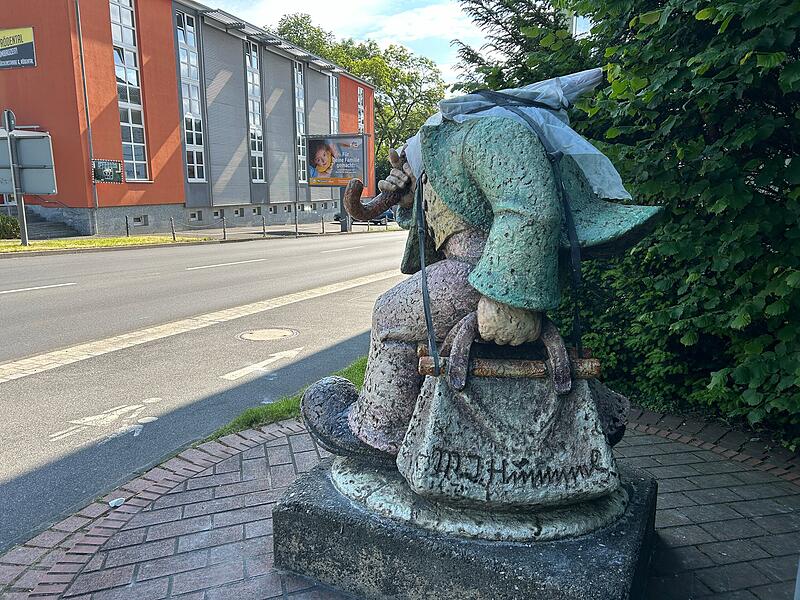 XXL-Hummelfigur Rödental XXL-Hummelfigur Rödental