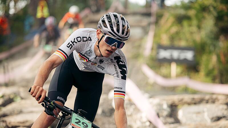 Der Kulmbacher Elias Hückmann belegte bei seinem ersten Junioren-WM-Rennen Rang 9.