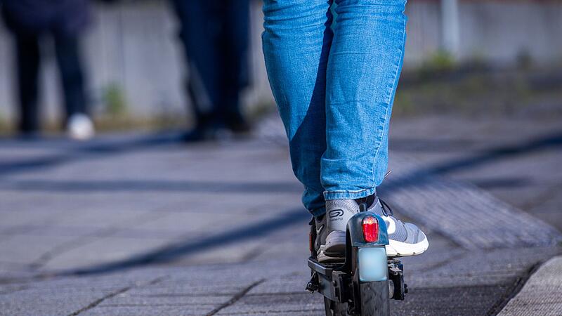E-Scooter-Fahrer in Steinbach am Wald angehalten