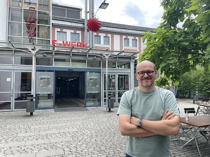 Jan-Peter Dinger ist der Gesch&auml;ftsf&uuml;hrer des Kulturzentrums E-Werk in Erlangen.