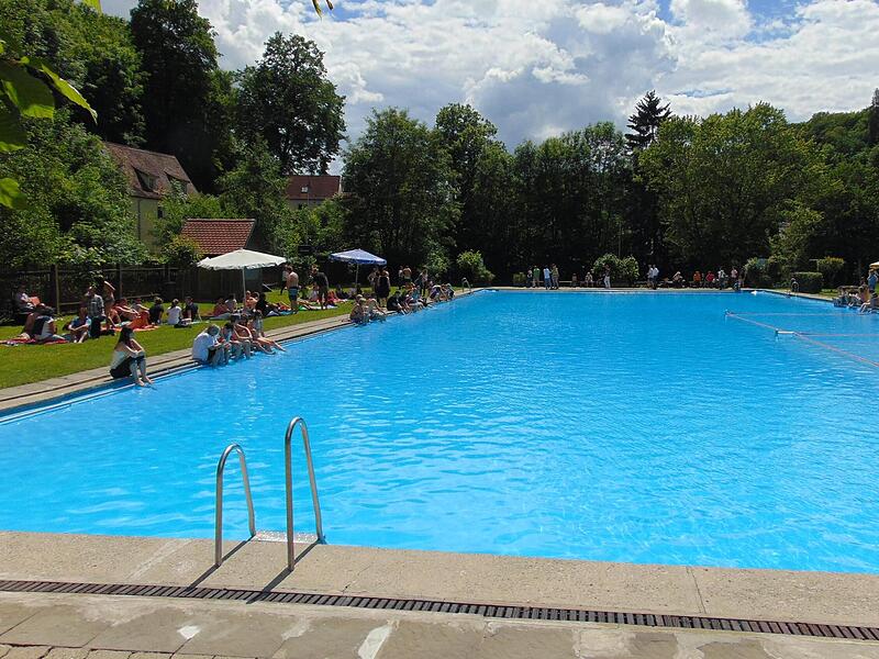 Freibad Gr&auml;fenbergForchheim & Fr&auml;nkische Schweiz