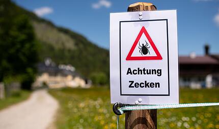 Achtung Zecken