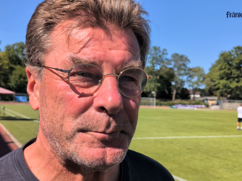 Auch Dieter Hecking stand nach dem Test des VfL Wolfsburg gegen Olympique Lyon vor dem FT-Mikrofon. Auch Dieter Hecking stand nach dem Test des VfL Wolfsburg gegen Olympique Lyon vor dem FT-Mikrofon.