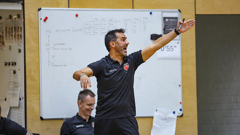 Jesus Ramirez trifft am Samstag in Ludwigsburg auf seinen alten Trainerkollegen aus seiner Zeit in Bilbao, Carles Duran.