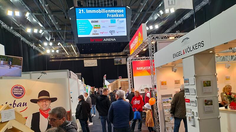 Zur Immobilienmesse in Bamberg kommen bis zum Sonntag viele Bauinteressierte und Haus-Besitzer. Zur Immobilienmesse in Bamberg kommen bis zum Sonntag viele Bauinteressierte und Haus-Besitzer.