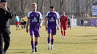 Hinter Marc Reischmann (links), Tobias Linz und dem FC Eintracht Bamberg liegt eine bittere Heimpleite. In Augsburg braucht das Kellerkind die Trendwende.