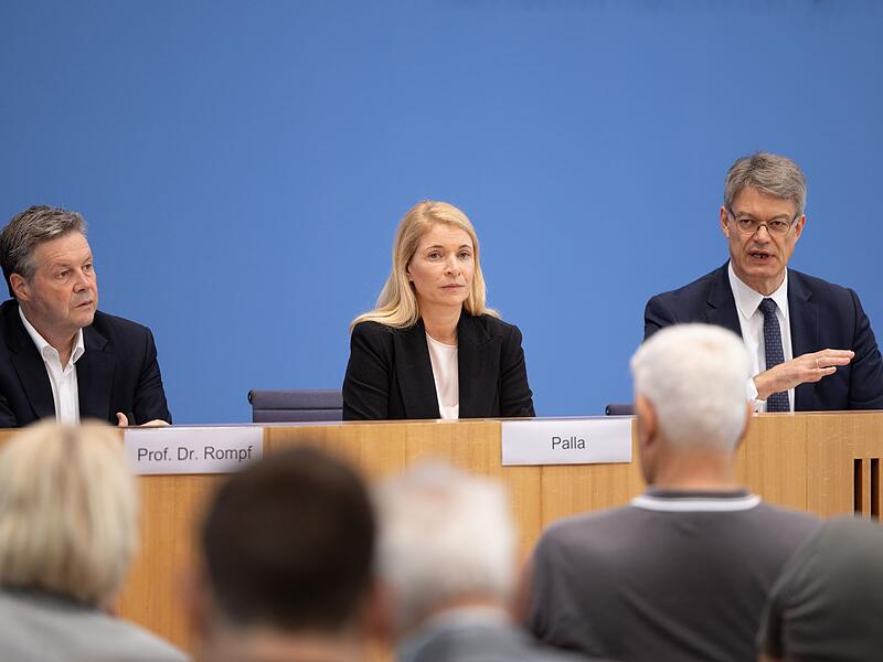 Neue Bahn-Strategie wird vorgestellt