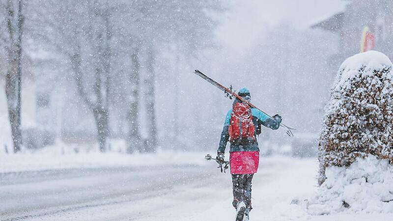 Auf Schnee zu laufen macht Spaß. Auf Schnee zu laufen macht Spaß.