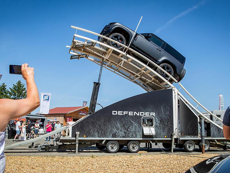Etwa 50.000 Besucher haben im vergangenen Jahr die „Abenteuer und Allrad“ Offroad-Messe in Bad Kissingen besucht. Mit einem ähnlichen Andrang wird dieses Jahr auch gerechnet. Etwa 50.000 Besucher haben im vergangenen Jahr die „Abenteuer und Allrad“ Offroad-Messe in Bad Kissingen besucht. Mit einem ähnlichen Andrang wird dieses Jahr auch gerechnet.