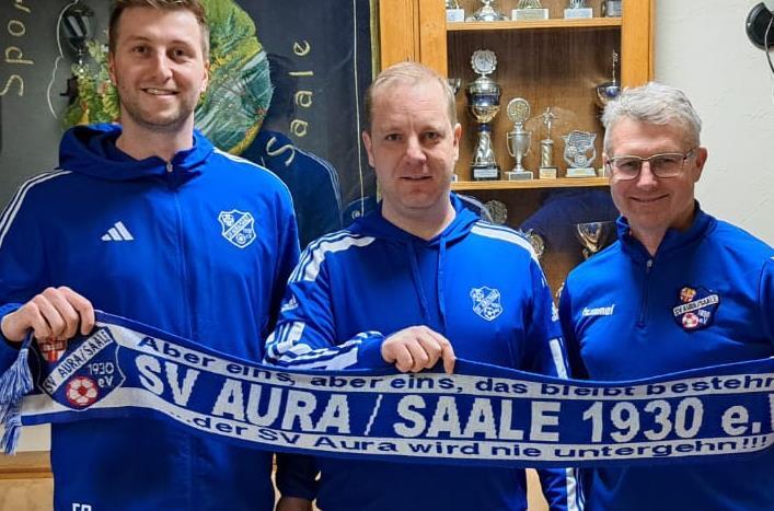 Unser Bild zeigt Enrico Ott (von links), Abteilungsleiter Daniel Sauer sowie Thomas Lutz. Unser Bild zeigt Enrico Ott (von links), Abteilungsleiter Daniel Sauer sowie Thomas Lutz.