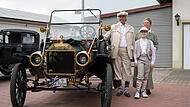 Der Ford von Alfred Kandler ist das &auml;lteste Modell der 18 Unikate, die am Samstag, 3. Mai 2025, bei der Oldtimer-Ausfahrt teilnahmen.