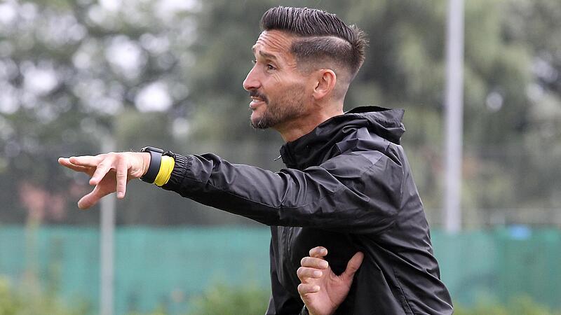 Erkan Esen ist nicht mehr Trainer des SV Merkendorf. Erkan Esen ist nicht mehr Trainer des SV Merkendorf.