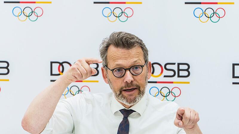 DOSB-Vorstand Otto Fricke im Pressegespr&auml;ch