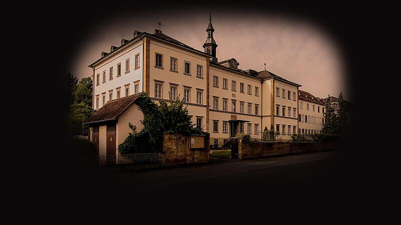 Die umstrittene Gemeinschaft "Go&Change" bewohnt in Lülsfeld ein ehemaliges Kloster. Die umstrittene Gemeinschaft "Go&Change" bewohnt in Lülsfeld ein ehemaliges Kloster.