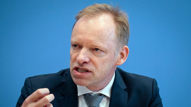 Clemens Fuest Clemens Fuest