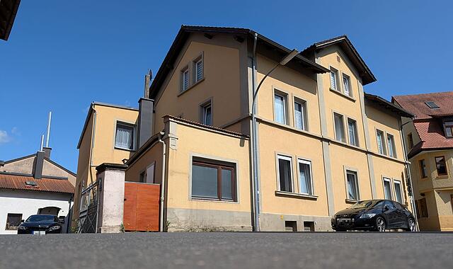 Zwangsversteigerung ForchheimForchheim & Fränkische Schweiz Immer wieder werden Häuser zwangsversteigert, wie das Objekt in der Torstraße in Forchheim. Für Kaufinteressenten könnten echte Schnäppchen dabei sein.