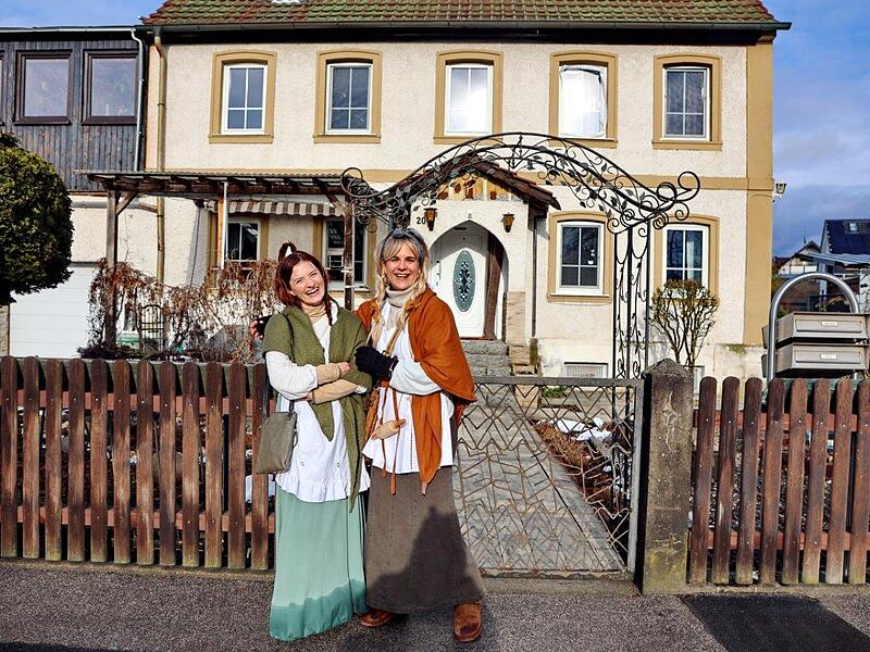 Faschingsumzug 2026 Trabelsdorf im AurachtalGallische Heldinnen auf närrischer Mission inTrabelsdorf Achtung Römer, jetzt wird gefeiert: gallischer Charme am Straßenrand.