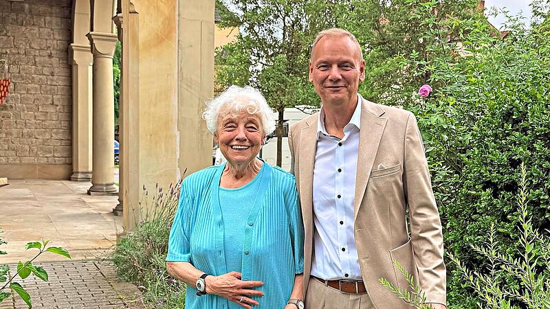 Elisabeth Raudszus feierte kürzlich in Haßfurt ihren 95. Geburtstag. Zu den Gratulanten zählte auch Bürgermeister Michael Schlegelmilch. Christian Licha Elisabeth Raudszus feierte kürzlich in Haßfurt ihren 95. Geburtstag. Zu den Gratulanten zählte auch Bürgermeister Michael Schlegelmilch. Christian Licha