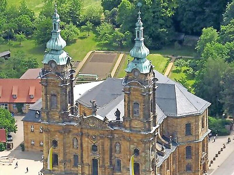 Vierzehnheiligen. Von migrierten Handwerkern und Künstlern geplant und erbaut.