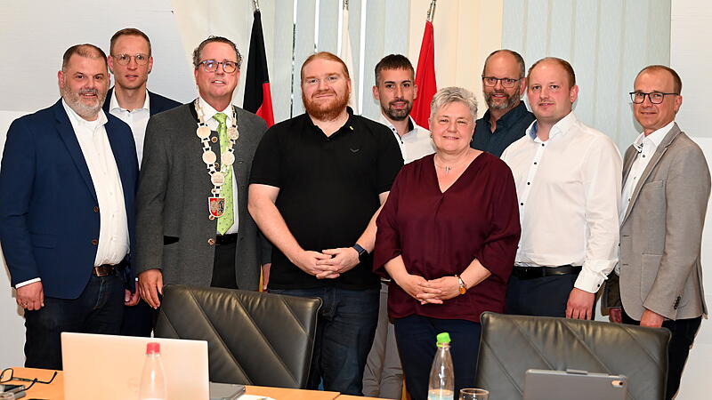 Dies sind die Bürgermeister und neuen Gemeinderäte der Gemeinde Heroldsbach.Forchheim & Fränkische Schweiz Dies sind die Bürgermeister und neuen Gemeinderäte der Gemeinde Heroldsbach.