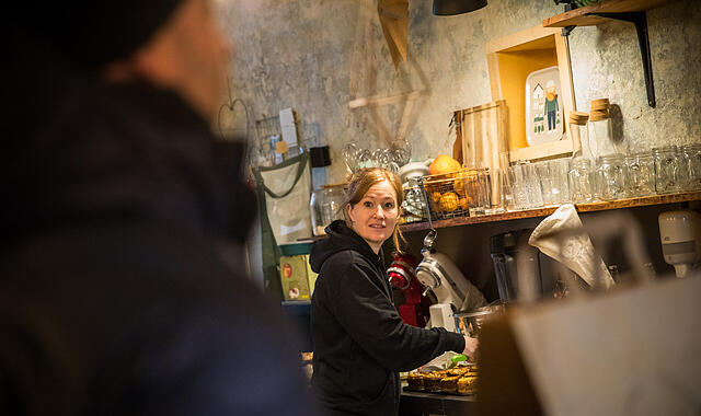 Inhaberin Anna-Lena Hundt: Qualität und Fairtrade sind wichtig. In der Oberen Sandstraße in Bamberg bietet das Café Marle von Anna-Lena Hundt glutenfreie Getränke und Speisen.