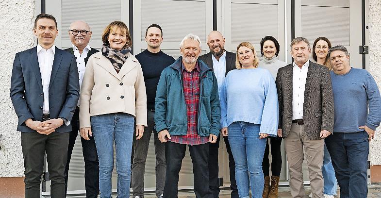 Dies sind die Kandidatinnen und Kandidaten der UWB aus Bräuningshof für die Gemeinderatswahl Langensendelbach.Forchheim & Fränkische Schweiz Dies sind die Kandidatinnen und Kandidaten der UWB aus Bräuningshof für die Gemeinderatswahl Langensendelbach.