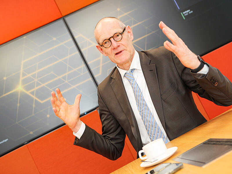 Bernd Montag, CEO der Siemens Healthineers AG: &bdquo;Immer eine Portion Paranoia als Antrieb nutzen"