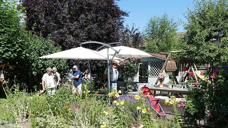 Etliche Landkreisbewohner nutzten den &bdquo;Tag der offenen Gartent&uuml;r&ldquo; zur Inspiration f&uuml;r die eigenen Oasen daheim.