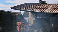 Maschinenhalle in Vollbrand
