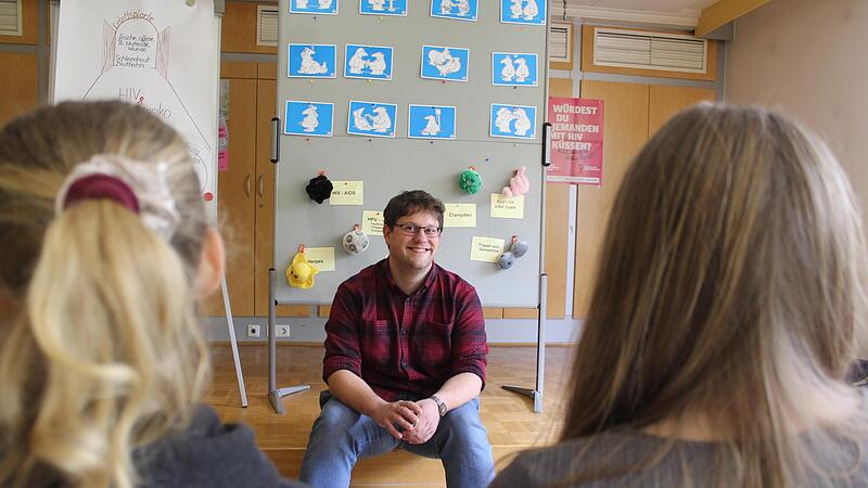 Dominik Beck wusste mit einer lockeren Freundlichkeit ein f&uuml;r Jugendliches heikles Thema zug&auml;nglich zu machen.