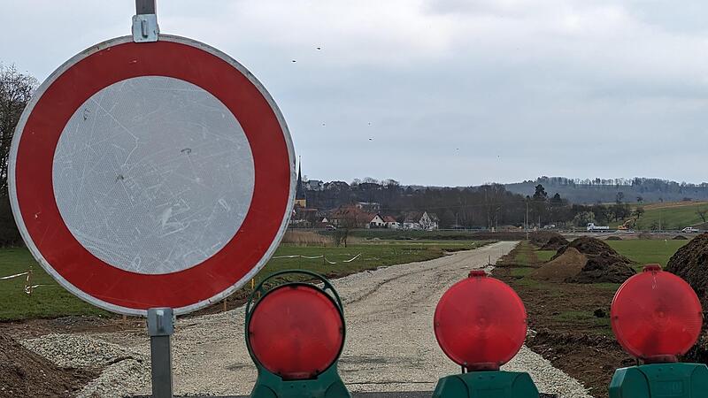 Die Abschlussarbeiten zur Sanierung der Staatsstraße 2204 zwischen Bodelstadt und der B 4 bei Kaltenbrunn sollen am 25. März beginnen.