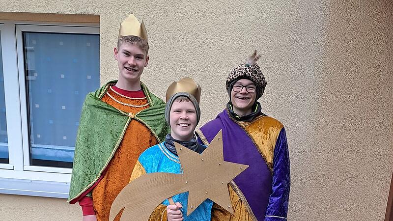 Die Singenrainer waren mit drei Sternsinger unterwegs und sammelten dort f&uuml;r Kinder, deren Rechte in aller Welt bedroht sind.