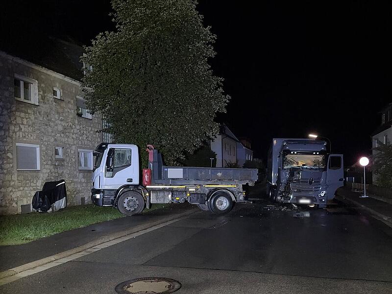 Lichtenfels: Mehr als 110.000 Euro Schaden bei Auffahrunfall