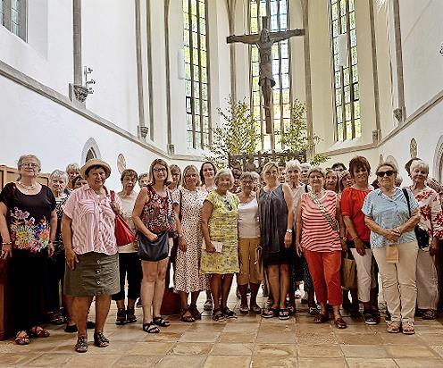 Der Ausflug der Frauen-Union Kersbach führte auch ins Kloster Heidenheim.