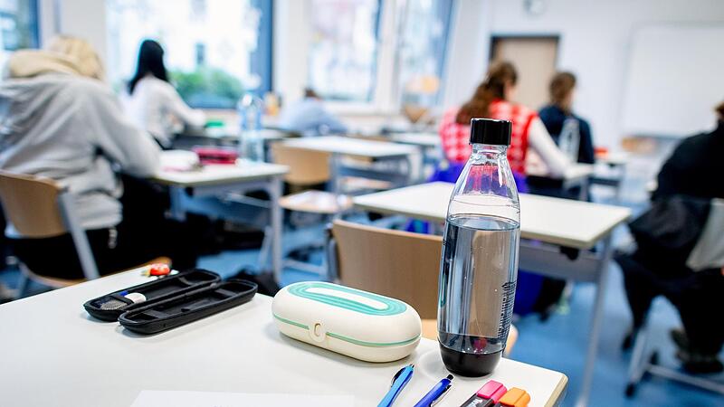 In Bayerns Schulgebäuden gibt es viel Renovierungsbedarf. In Bayerns Schulgebäuden gibt es viel Renovierungsbedarf.