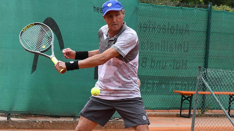 Alfred Böckl hat im Tennis fast alles gewonnen und war auch in Bad Kissingen bei den Herren-70 wieder nicht zu stoppen.