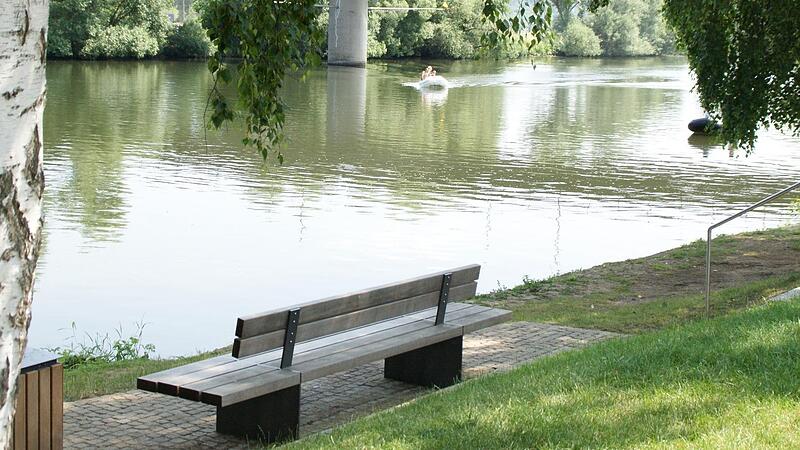 Der Main ist stadtbildpr&auml;gend in Eltmann. Doch die anhaltend hohen Temperaturen setzen den Tieren darin zu.