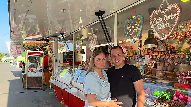 Georg Fischer und seine Frau Jessica f&uuml;hlen sich auf Volksfesten in ihrem Element.