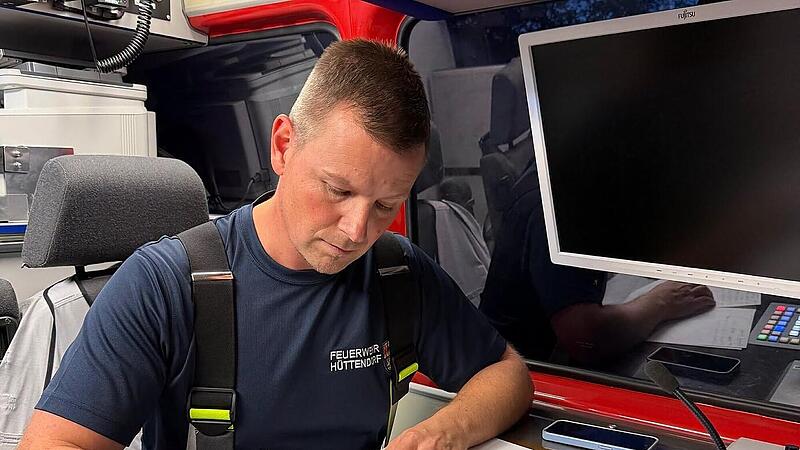 Bombenfund-Szenario in Erlangen: Evakuierung durch Feuerwehr simuliert Bombenfund-Szenario in Erlangen: Evakuierung durch Feuerwehr simuliert