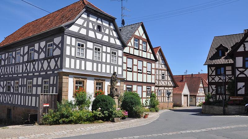 Die Marktgemeinde  Rattelsdorf im Landkreis Bamberg ist durch ihre  vielen  historischen Gebäude bekannt – am 12. März wird der Bürgermeister gewählt, drei  Kandidaten stellen sich der Wahl.