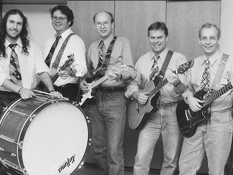 Die Bodygards in den Anfangsjahren der Oldie-Night mit (von links): Steffen W&uuml;st, Andreas Halboth, Hans Beudert, Gerhard Schubert und Wolfgang Seufert.