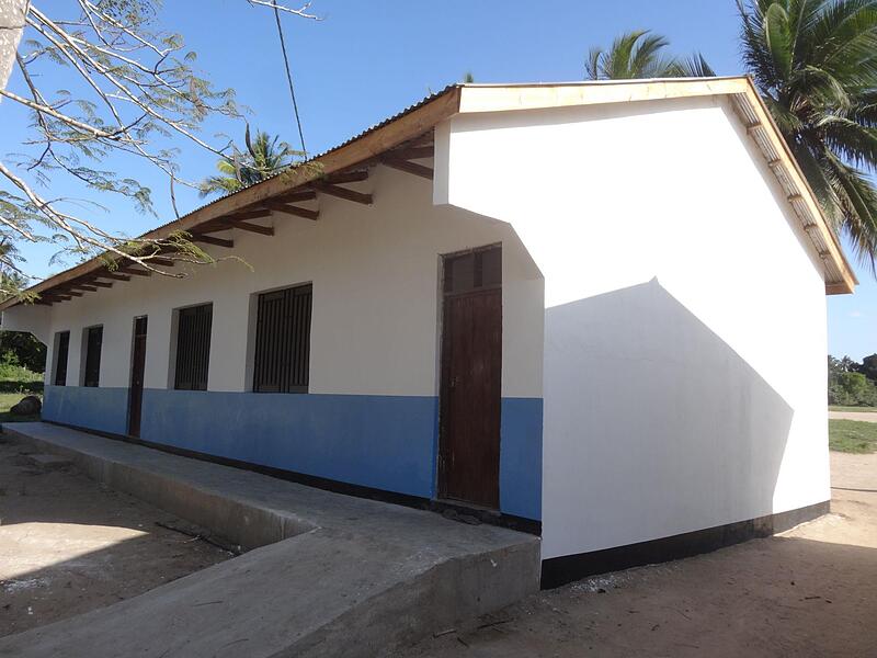 Einen neuen Anstrich erhielt die Grundschule in Kiparang’anda A.