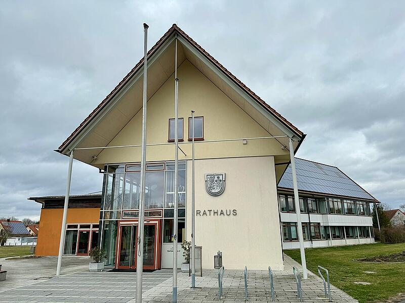 Der Wahlkampf um das B&uuml;rgermeisteramt in Weisendorf wird engagiert gef&uuml;hrt.