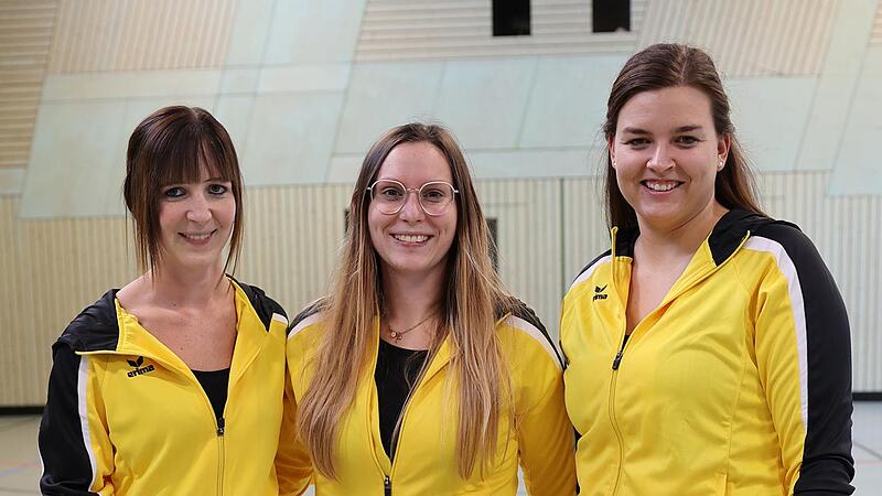 Laura Süß, Kathrin Kolbe und Lena Hildner sind die Trainerinnen der gelben Garde.