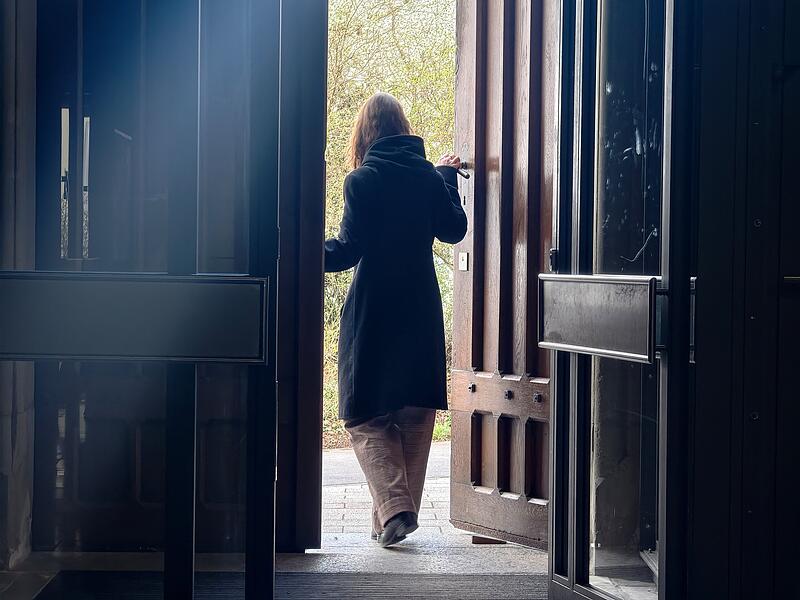 Kirchenaustritt SymbolfotoKirchenaustritt Symbolfotos