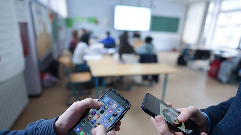 Smartphones in der Schule Smartphones in der Schule