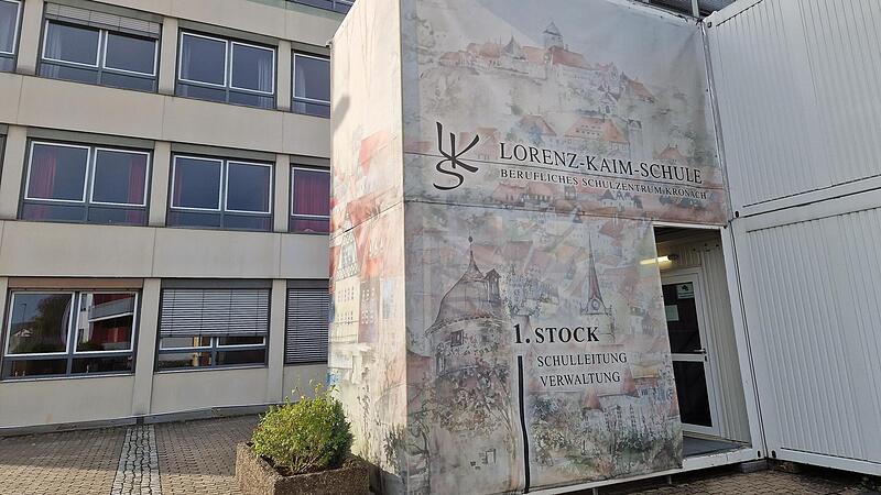 Die jetzige Berufsschule Kronach soll durch einen Neubau ersetzt werden. Die jetzige Berufsschule Kronach soll durch einen Neubau ersetzt werden.