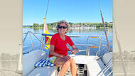 Die Autorin Heike Mallad beim segeln auf dem Brombachsee.