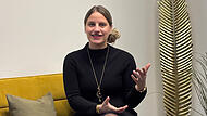 Tina Seeberger aus Adelsdorf: Beim 20. internationalen Speaker Slam in Mastershausen hat sie einen Award gewonnen.